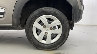 Used 2018 Renault Kwid [2017-2019] RXT 1.0 SCE Special Petrol Manual tyres LEFT REAR TYRE RIM VIEW