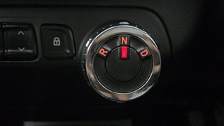 Used 2018 Renault Kwid [2017-2019] CLIMBER 1.0 AMT Petrol Automatic interior GEAR  KNOB VIEW
