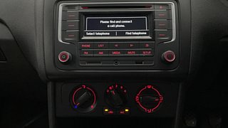 Used 2019 Volkswagen Polo [2018-2022] Comfortline 1.0L (P) Petrol Manual interior MUSIC SYSTEM & AC CONTROL VIEW
