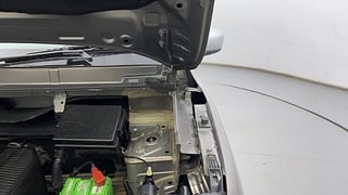 Used 2018 Renault Kwid [2017-2019] RXT 1.0 SCE Special Petrol Manual engine ENGINE LEFT SIDE HINGE & APRON VIEW
