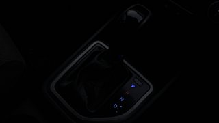 Used 2016 Hyundai Creta [2015-2018] 1.6 SX Plus Auto Diesel Automatic interior GEAR  KNOB VIEW