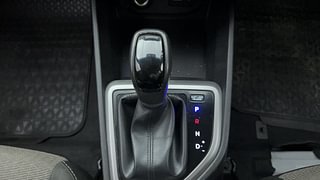 Used 2017 Hyundai Creta [2015-2018] 1.6 SX Plus Auto Petrol Petrol Automatic interior GEAR  KNOB VIEW