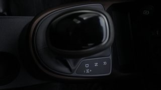Used 2022 Hyundai Aura SX Plus 1.2 AMT Petrol Petrol Automatic interior GEAR  KNOB VIEW