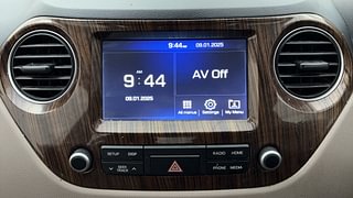 Used 2017 Hyundai Grand i10 [2017-2020] Sportz (O) AT 1.2 Kappa VTVT Petrol Automatic top_features Integrated (in-dash) music system