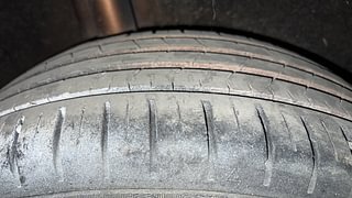 Used 2018 Maruti Suzuki Baleno [2015-2019] Zeta Petrol Petrol Manual tyres RIGHT REAR TYRE TREAD VIEW