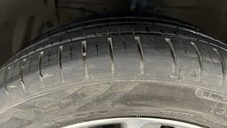 Used 2019 Maruti Suzuki Ciaz Alpha Petrol Petrol Manual tyres LEFT FRONT TYRE TREAD VIEW