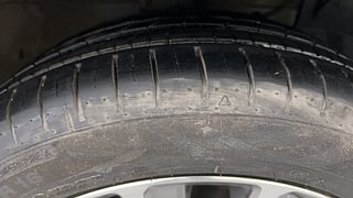 Used 2019 Maruti Suzuki Ciaz Alpha Petrol Petrol Manual tyres RIGHT FRONT TYRE TREAD VIEW