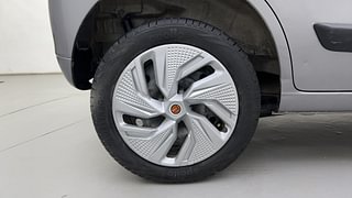 Used 2018 Maruti Suzuki Wagon R 1.0 [2010-2019] VXi Petrol Manual tyres RIGHT REAR TYRE RIM VIEW