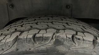 Used 2017 Mahindra TUV300 [2015-2020] T6 Plus Diesel Manual tyres RIGHT REAR TYRE TREAD VIEW