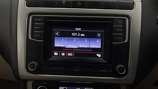 Used 2017 Volkswagen Ameo [2016-2020] Highline1.2L (P) Petrol Manual top_features Integrated (in-dash) music system