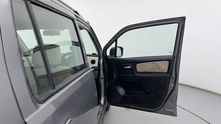 Used 2018 Maruti Suzuki Wagon R 1.0 [2010-2019] VXi Petrol Manual interior RIGHT FRONT DOOR OPEN VIEW