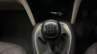 Used 2022 Hyundai New Santro 1.1 Sportz Executive CNG Petrol+cng Manual interior GEAR  KNOB VIEW