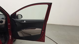 Used 2017 Hyundai Grand i10 [2017-2020] Sportz (O) AT 1.2 Kappa VTVT Petrol Automatic interior RIGHT FRONT DOOR OPEN VIEW