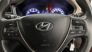Used 2017 Hyundai Elite i20 [2014-2018] Sportz 1.2 Petrol Manual top_features Steering mounted controls