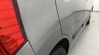 Used 2018 Maruti Suzuki Wagon R 1.0 [2010-2019] VXi Petrol Manual dents MINOR DENT