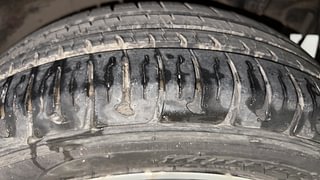 Used 2017 Hyundai Grand i10 [2017-2020] Sportz (O) AT 1.2 Kappa VTVT Petrol Automatic tyres LEFT REAR TYRE TREAD VIEW