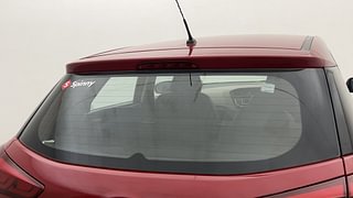 Used 2017 Hyundai Elite i20 [2014-2018] Sportz 1.2 Petrol Manual top_features Rear defogger