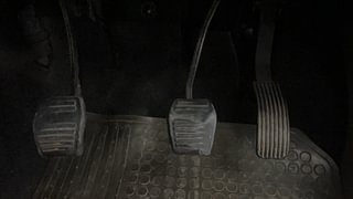 Used 2017 Mahindra TUV300 [2015-2020] T6 Plus Diesel Manual interior PEDALS VIEW