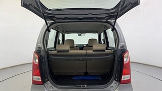 Used 2018 Maruti Suzuki Wagon R 1.0 [2010-2019] VXi Petrol Manual interior DICKY INSIDE VIEW