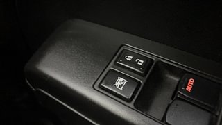 Used 2023 Maruti Suzuki Wagon R 1.0 LXI CNG Petrol+cng Manual top_features Central locking