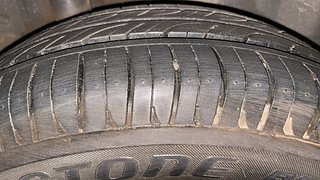 Used 2016 Honda Amaze [2013-2016] 1.2 S i-VTEC Petrol Manual tyres RIGHT REAR TYRE TREAD VIEW