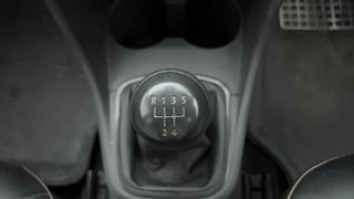 Used 2015 Volkswagen Polo [2015-2019] Comfortline 1.2L (P) Petrol Manual interior GEAR  KNOB VIEW