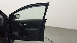 Used 2015 Volkswagen Polo [2015-2019] Comfortline 1.2L (P) Petrol Manual interior RIGHT FRONT DOOR OPEN VIEW