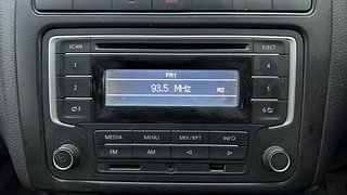 Used 2015 Volkswagen Polo [2015-2019] Comfortline 1.2L (P) Petrol Manual top_features Integrated (in-dash) music system