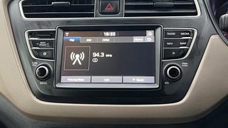 Used 2018 Hyundai Elite i20 [2018-2020] Asta 1.2 Petrol Manual top_features Integrated (in-dash) music system