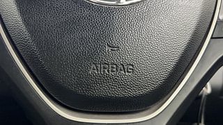 Used 2017 Hyundai Elite i20 [2014-2018] Sportz 1.2 Petrol Manual top_features Airbags