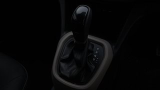 Used 2014 Hyundai Grand i10 [2013-2017] Sportz AT 1.2 Kappa VTVT Petrol Automatic interior GEAR  KNOB VIEW