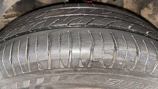Used 2016 Honda Amaze [2013-2016] 1.2 S i-VTEC Petrol Manual tyres LEFT FRONT TYRE TREAD VIEW