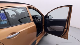 Used 2014 Hyundai Grand i10 [2013-2017] Sportz AT 1.2 Kappa VTVT Petrol Automatic interior RIGHT FRONT DOOR OPEN VIEW