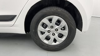 Used 2016 Hyundai Elite i20 [2014-2018] Sportz 1.2 Petrol Manual tyres LEFT REAR TYRE RIM VIEW