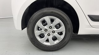 Used 2016 Hyundai Elite i20 [2014-2018] Sportz 1.2 Petrol Manual tyres RIGHT REAR TYRE RIM VIEW