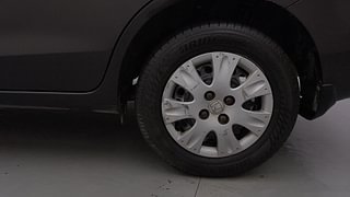Used 2016 Honda Amaze [2013-2016] 1.2 S i-VTEC Petrol Manual tyres LEFT REAR TYRE RIM VIEW