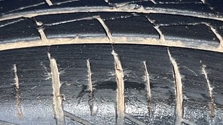 Used 2020 Maruti Suzuki Alto 800 [2019-2022] LXI Petrol Manual tyres LEFT FRONT TYRE TREAD VIEW