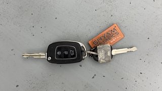 Used 2016 Hyundai Elite i20 [2014-2018] Sportz 1.2 Petrol Manual extra CAR KEY VIEW