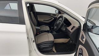 Used 2016 Hyundai Elite i20 [2014-2018] Sportz 1.2 Petrol Manual interior RIGHT SIDE FRONT DOOR CABIN VIEW