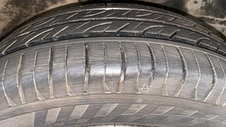 Used 2016 Honda Amaze [2013-2016] 1.2 S i-VTEC Petrol Manual tyres RIGHT FRONT TYRE TREAD VIEW