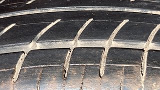 Used 2017 Hyundai Elite i20 [2014-2018] Sportz 1.2 Petrol Manual tyres LEFT REAR TYRE TREAD VIEW