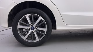 Used 2020 Ford Figo [2019-2021] Titanium Petrol Petrol Manual tyres RIGHT REAR TYRE RIM VIEW