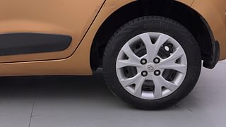 Used 2014 Hyundai Grand i10 [2013-2017] Sportz AT 1.2 Kappa VTVT Petrol Automatic tyres LEFT REAR TYRE RIM VIEW