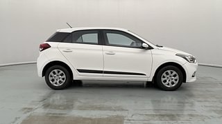 Used 2016 Hyundai Elite i20 [2014-2018] Sportz 1.2 Petrol Manual exterior RIGHT SIDE VIEW