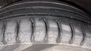 Used 2014 Hyundai Grand i10 [2013-2017] Sportz AT 1.2 Kappa VTVT Petrol Automatic tyres RIGHT REAR TYRE TREAD VIEW
