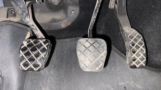 Used 2015 Volkswagen Polo [2015-2019] Comfortline 1.2L (P) Petrol Manual interior PEDALS VIEW