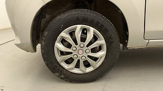 Used 2015 Maruti Suzuki Alto 800 Lxi Petrol Manual tyres LEFT FRONT TYRE RIM VIEW