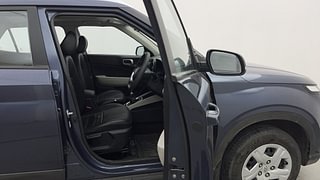 Used 2022 Hyundai Venue SX 1.2 Petrol Petrol Manual interior RIGHT SIDE FRONT DOOR CABIN VIEW
