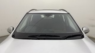 Used 2020 Mahindra XUV500 [2017-2021] W9 Diesel Manual exterior FRONT WINDSHIELD VIEW