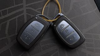 Used 2014 Hyundai Grand i10 [2013-2017] Asta (O) AT 1.2 kappa VTVT Petrol Automatic extra CAR KEY VIEW